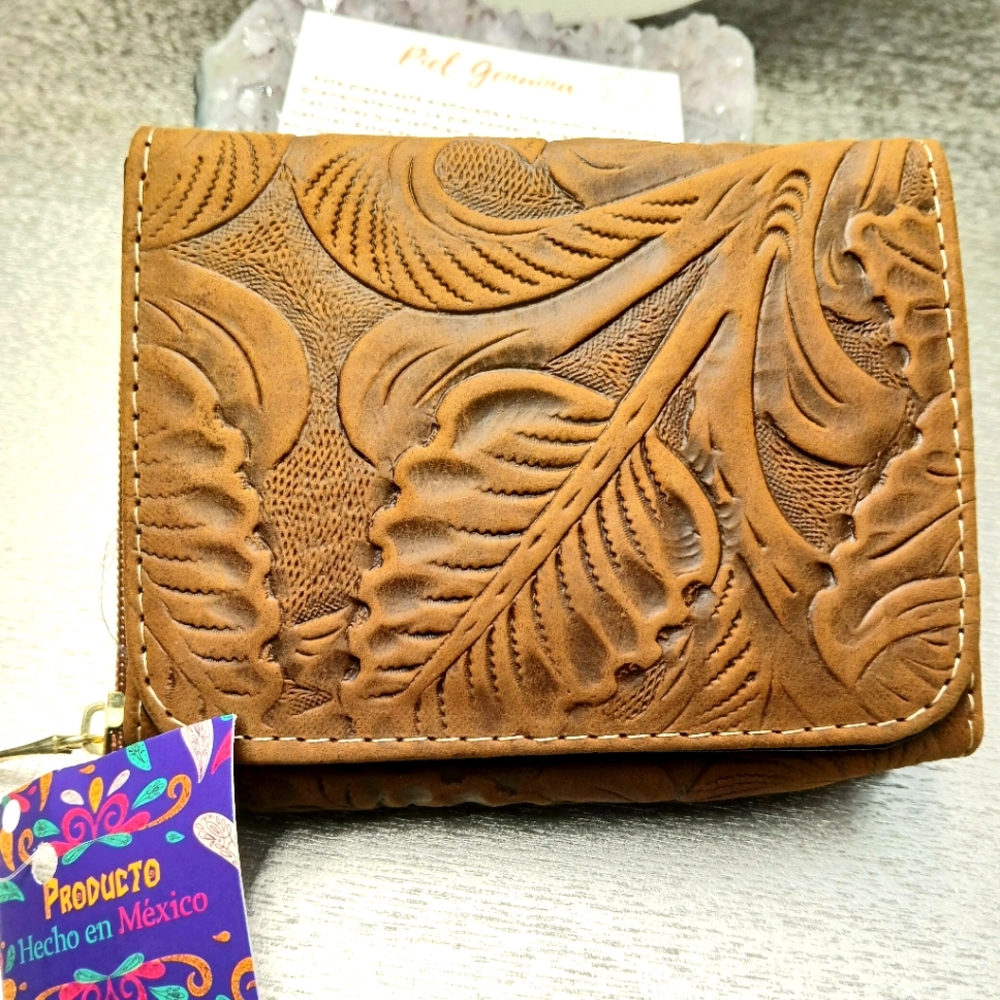 Genuine leather woman wallet